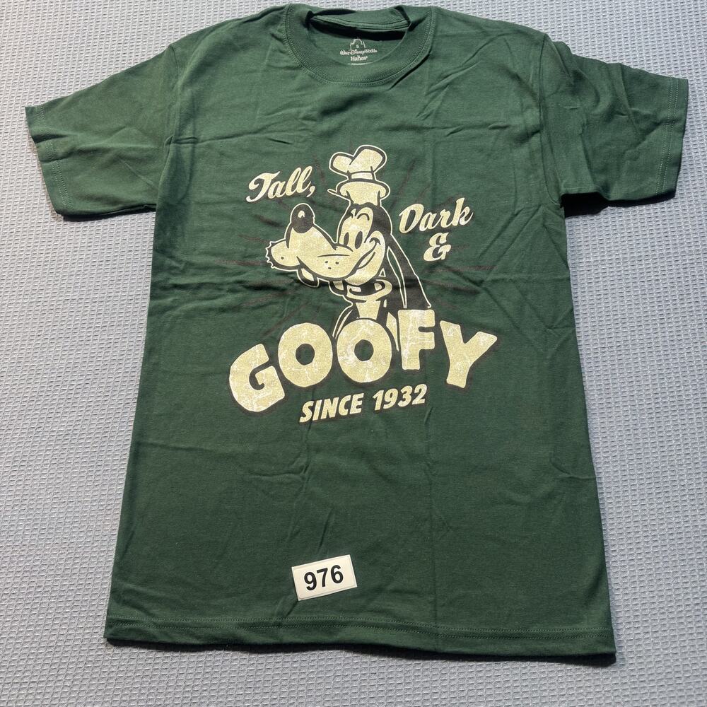Disney‎ World Dark & Goofy Since 1932 Cotton T-Shirt Boys Sz S Green Pre Owned